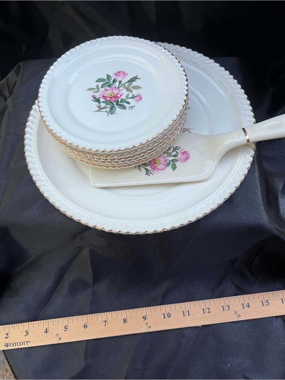 vintage Harker Pottery Wild Rose 8 pc dessert set